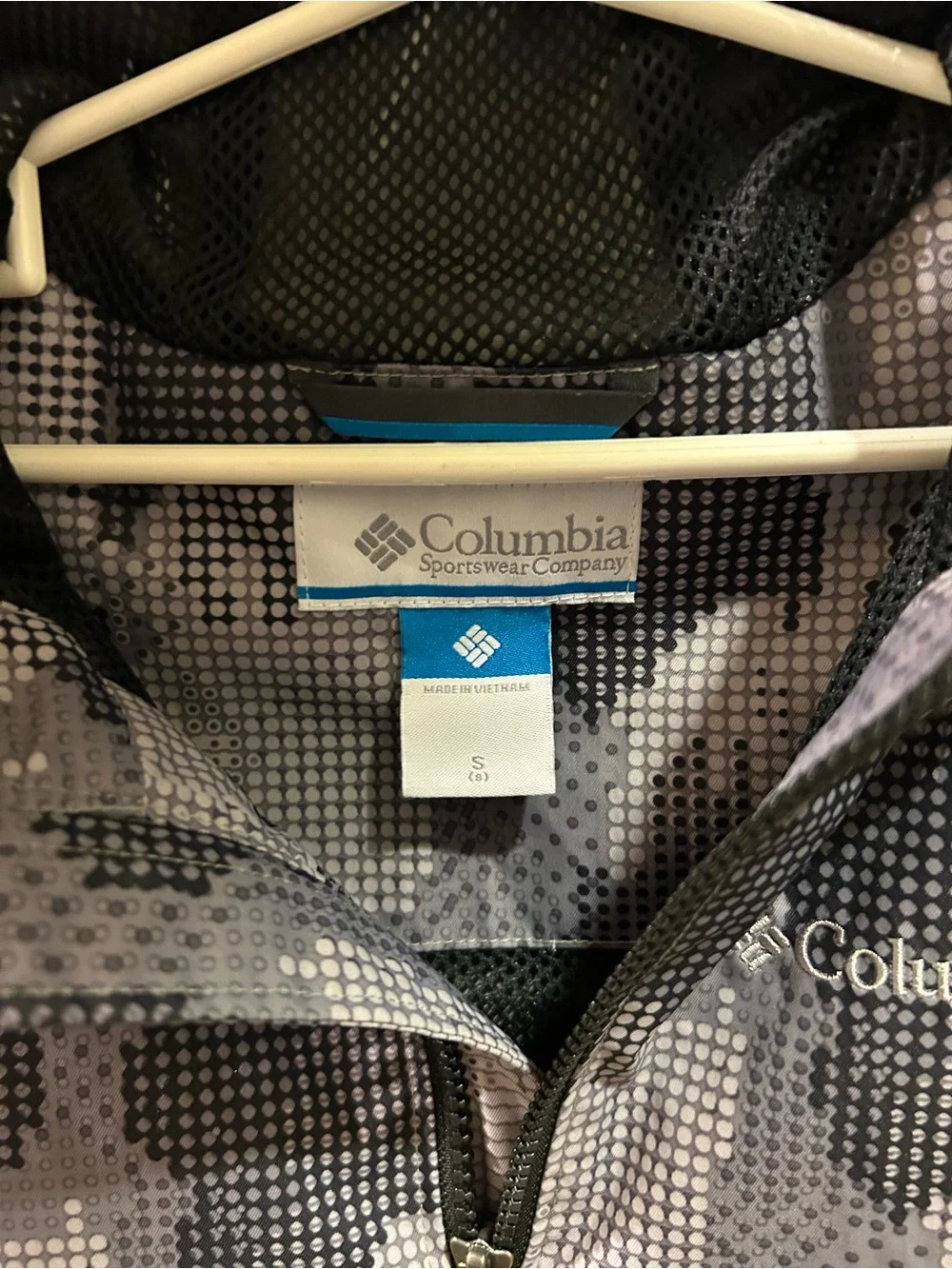Columbia Kids Gray Pixel Camo Hooded Rain Jacket size 8